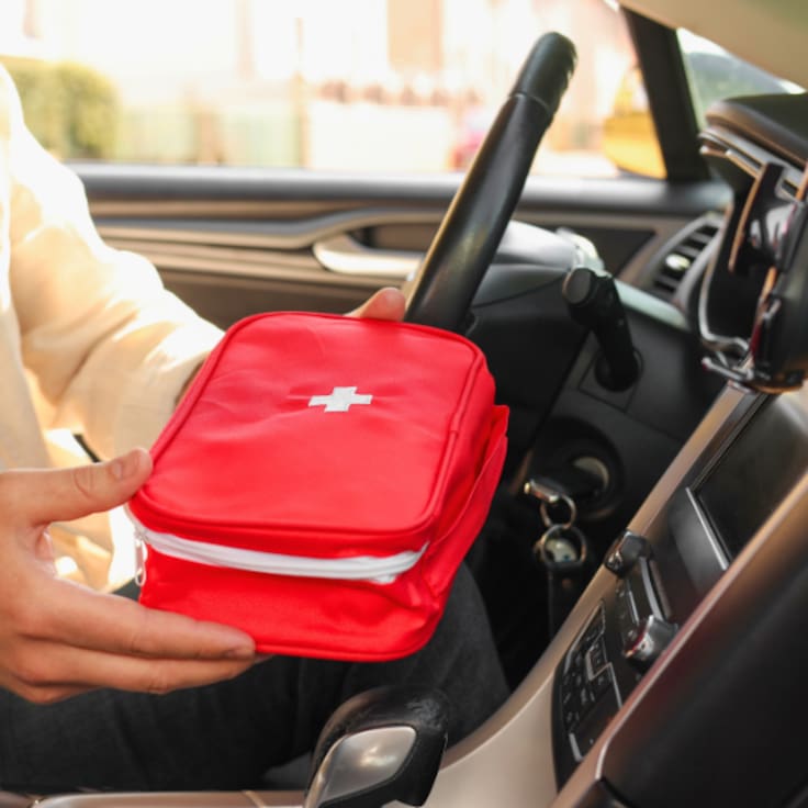 Te podrían cobrar hasta $34 mil si no tienes uno: los autos que deben portar obligatoriamente un botiquín