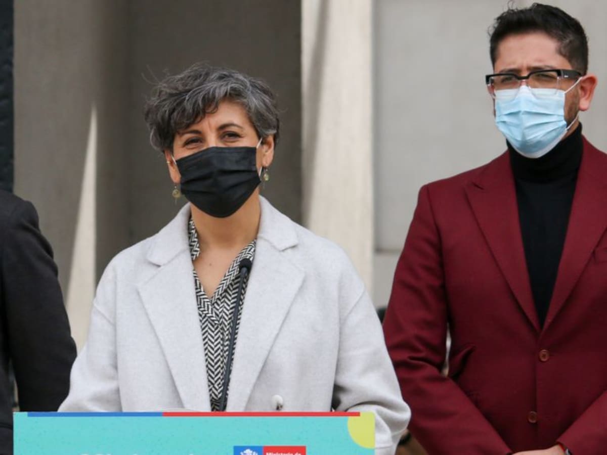 Ministra Aguilera: «Esperamos que se mantenga la cultura que hemos logrado respecto al uso de mascarilla, lavado de manos y ventilación de lugares cerrados»