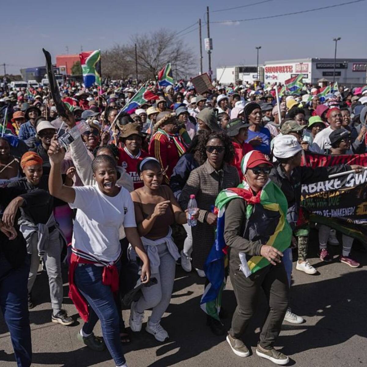 Sudáfrica en alerta máxima por marchas antiinmigración tras ola de ataques xenófobos