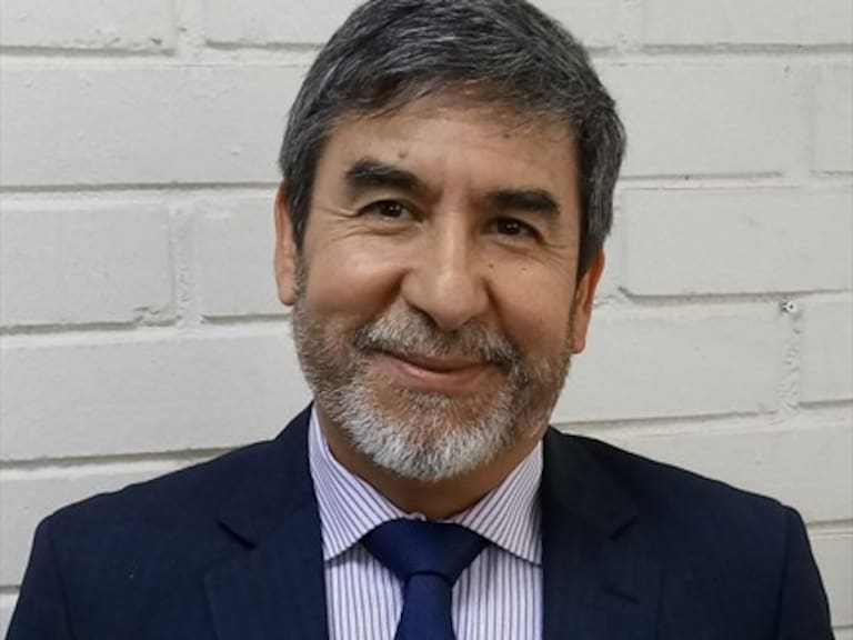 Patricio Acuña: el profesor que enseña robótica y que está nominado al Global Teacher Prize Chile