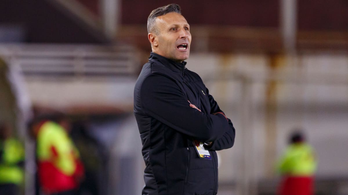 “Que te venga a buscar un club con historia como Everton, para cualquier entrenador es motivante”