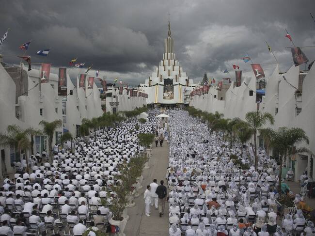 Evento de la secta La Luz del Mundo
