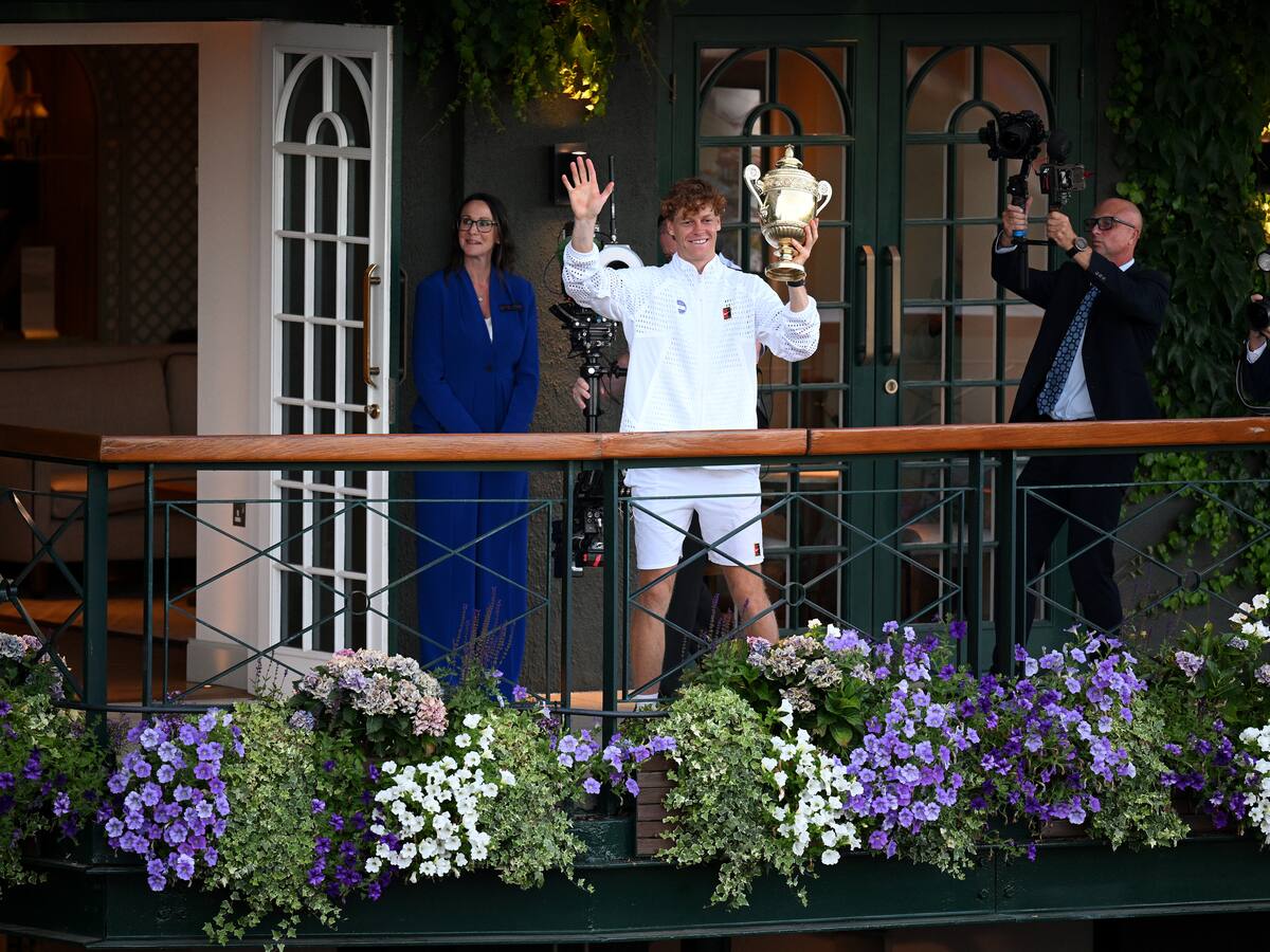 Sinner sigue haciendo historia: vence contundentemente a Zverev y se consagra bicampeón de Wimbledon