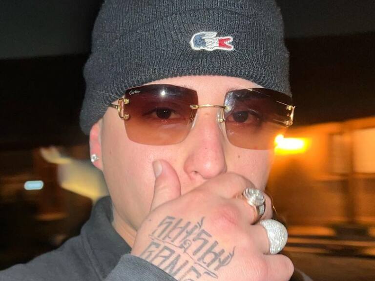 Pablo Chill-E queda libre tras ser detenido por amenazar al dueño de una parcela en Calera de Tango