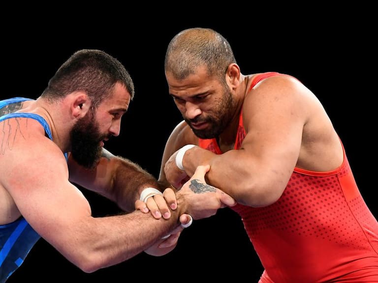 Yasmani Acosta disparó contra el arbitraje tras perder en las semis de los Juegos Olímpicos: «Los puntos eran a mi favor»