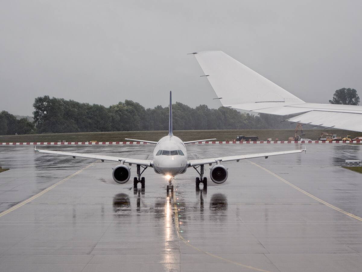 Crisis aérea en Alemania: aeropuerto de Múnich suspende sus operaciones por sobrevuelo de drones