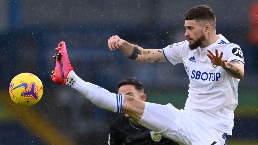 Leeds United's Polish midfielder Mateusz Klich controls the ball during the English Premier League football match between Leeds United and Burnley at Elland Road in Leeds, northern England on December 27, 2020. (Photo by Laurence Griffiths / POOL / AFP) / RESTRICTED TO EDITORIAL USE. No use with unauthorized audio, video, data, fixture lists, club/league logos or 'live' services. Online in-match use limited to 120 images. An additional 40 images may be used in extra time. No video emulation. Social media in-match use limited to 120 images. An additional 40 images may be used in extra time. No use in betting publications, games or single club/league/player publications. / (Photo by LAURENCE GRIFFITHS/POOL/AFP via Getty Images)