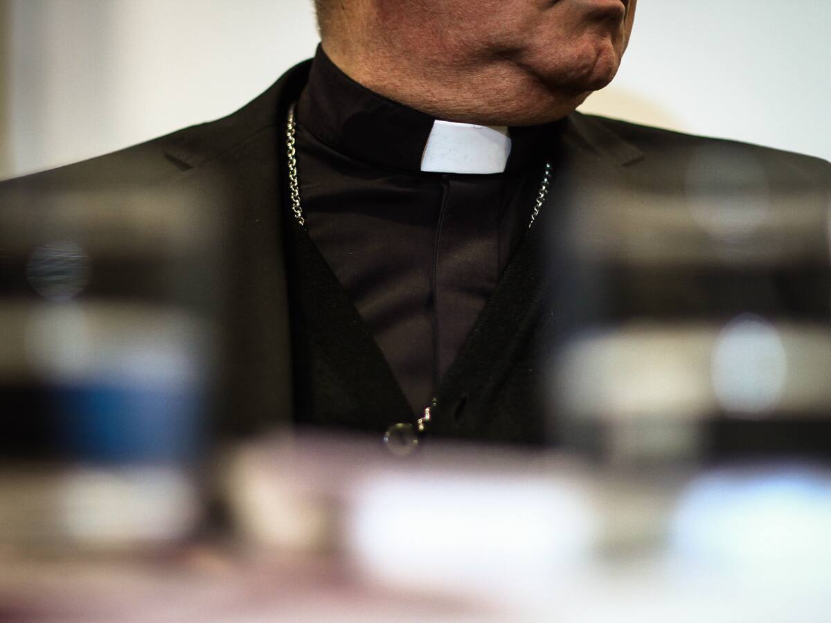 Icónico actor chileno revela que intentaron abusar de él en la iglesia: “Salí arrancando”