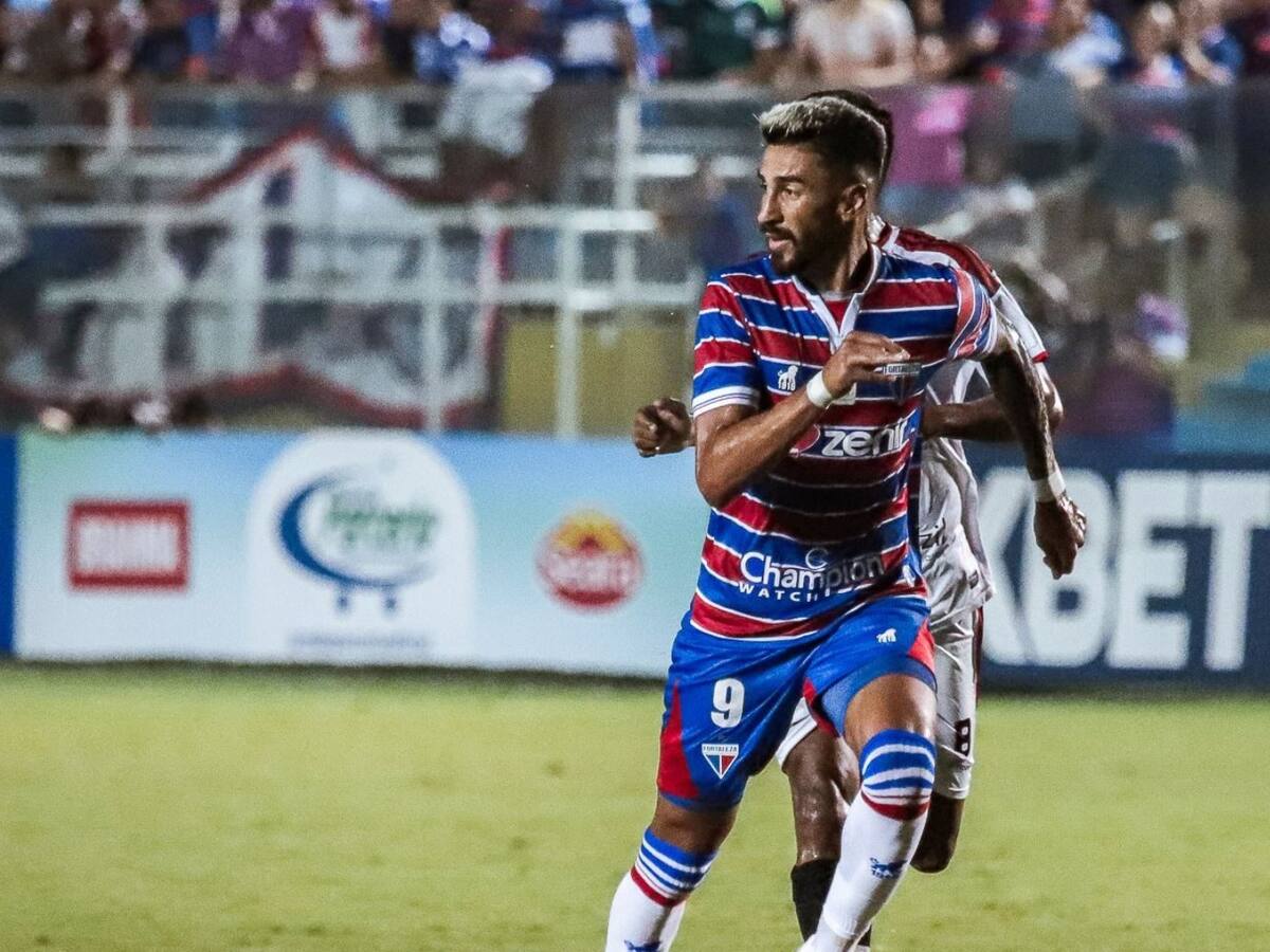 Duro revés para el «Gato»: Juan Martín Lucero fue el «peor jugador» evaluado tras el adiós de Fortaleza en Copa Libertadores