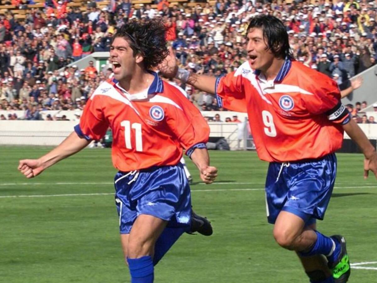 ¿Estás de acuerdo? IFFHS escogió al «Dream Team» de la selección chilena