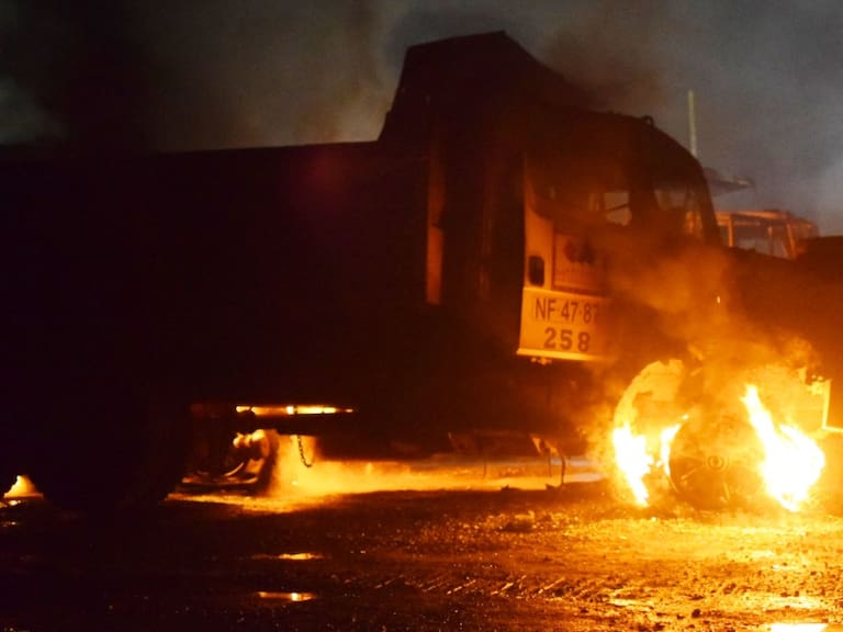 Gobierno condena ataque incendiario en Los Ríos y no descarta querella