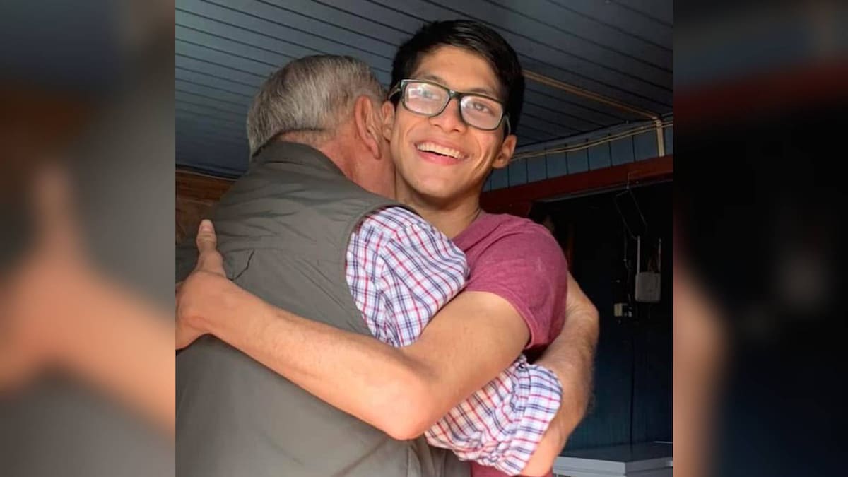 Logró puntaje nacional en matemáticas: la historia de Benjamín Rivas, joven con parálisis cerebral que desayunaerá con el Presidente Gabriel Boric