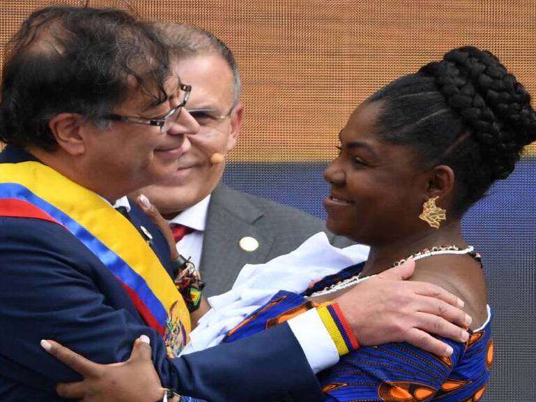 Gustavo Petro asume como nuevo Presidente de Colombia: promete acabar con la fracasada “guerra antidrogas”
