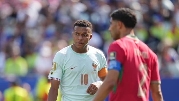 A Mbappé le preguntan si le dolió eliminar a su amigo Hakimi del Mundial y su reacción sorprende: “Acá no hay...”