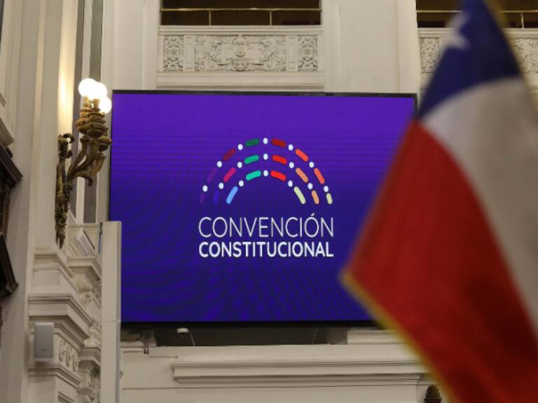 Fiscalía inicia investigación a Segpres y a exconvencionales por eventual uso irregular de logos de la Convención