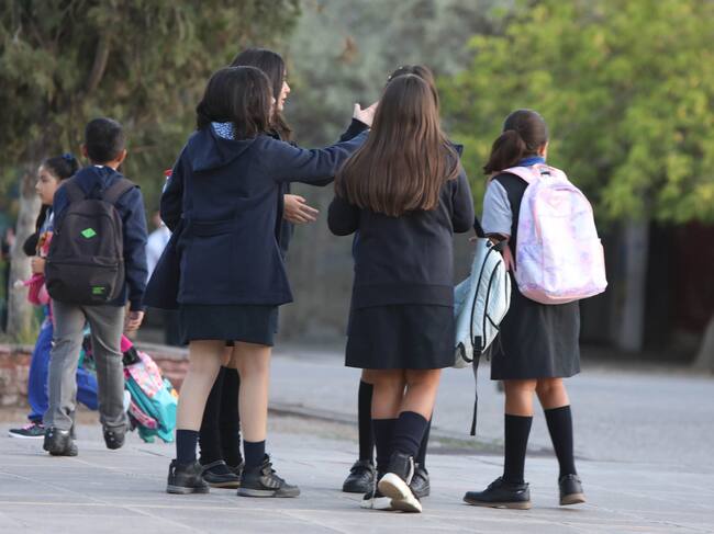 Tras más de 70 años: emblemático establecimiento inicia cambio a la educación mixta