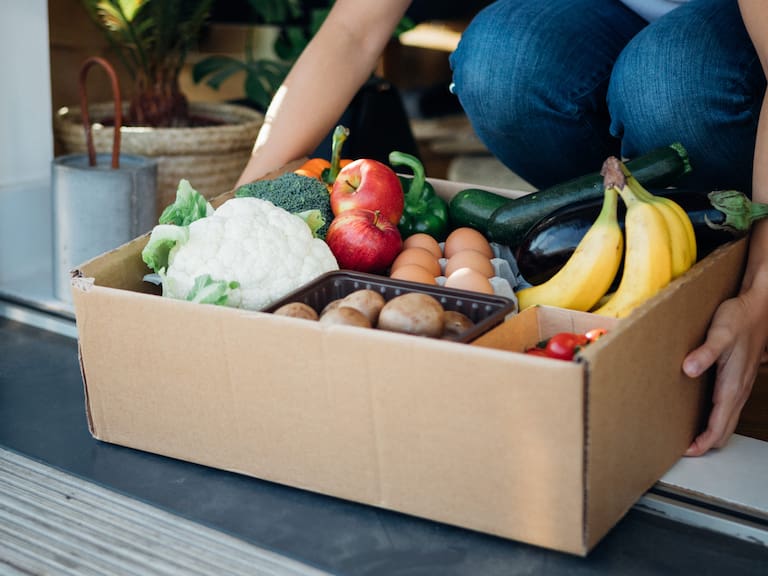 La feria en la casa: Historias de emprendedores que se reinventaron tras la pandemia gracias a las frutas y verduras