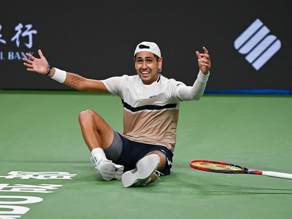 Sigue en racha: Tabilo derrota al 48 del mundo en el Masters de Shanghái y ahora irá contra ex top 10