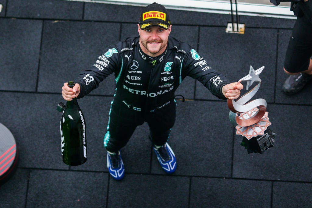 Y un día, volvió: Valtteri Bottas será piloto una vez más de Mercedes para la temporada 2025 | Getty Images