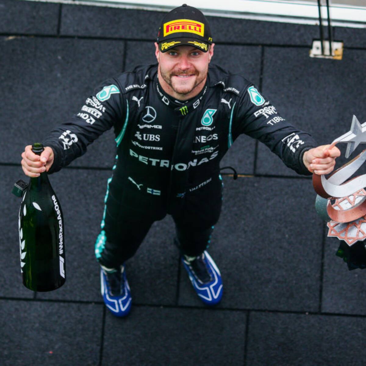 Y un día, volvió: Valtteri Bottas será piloto una vez más de Mercedes para la temporada 2025