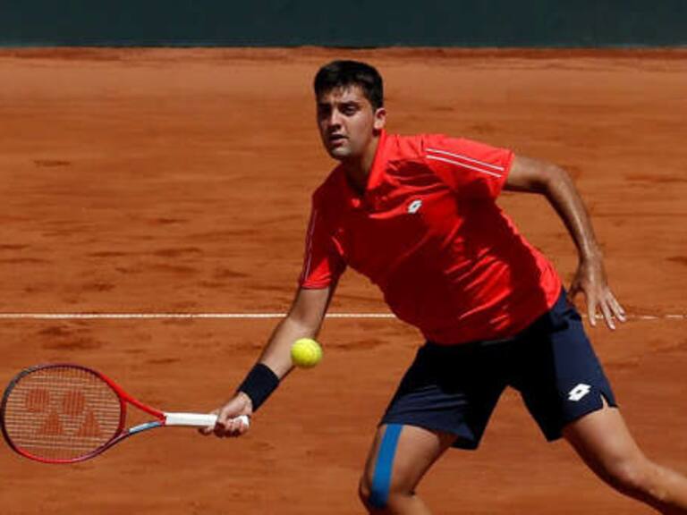 Tomás Barrios pasó por encima del francés Denolly y se metió de lleno en los cuartos de final del Challenger de Concepción