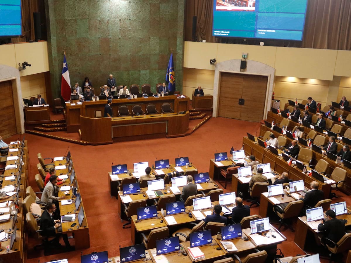 Cámara de Diputadas y Diputados anuncia investigación de sus funcionarios por posible uso irregular de licencias médicas