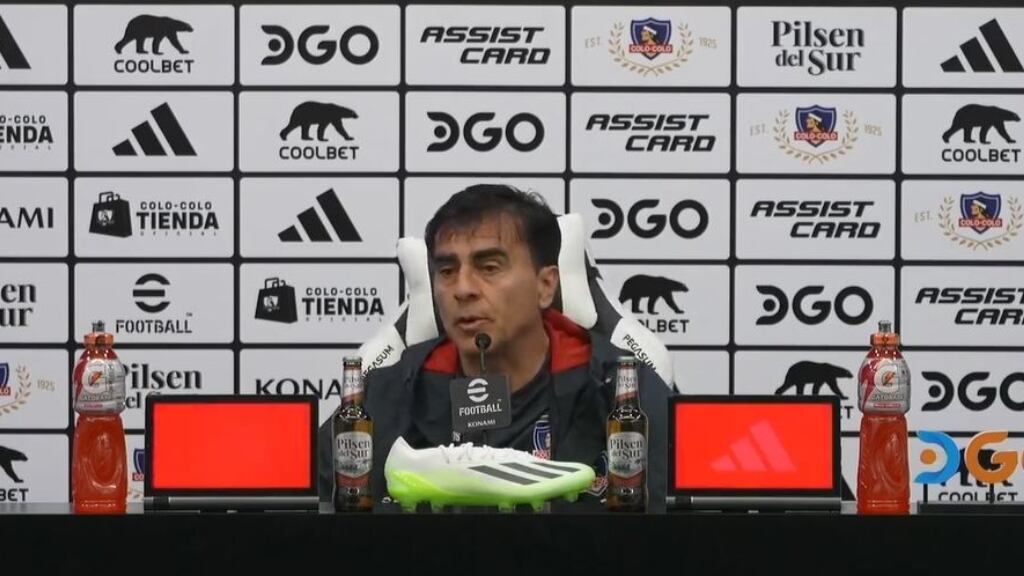 Gustavo Quinteros lamentó jugar ante la UC sin público en Copa Chile: "De esta manera el fútbol no va a ser mejor"