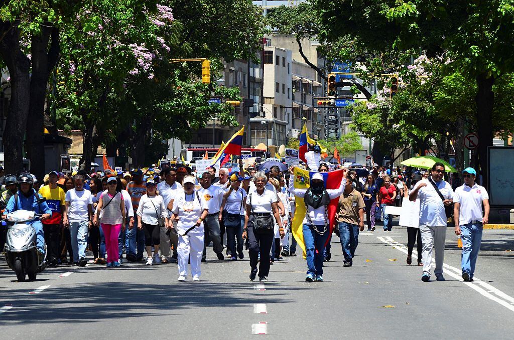 Manifestación de los opositores en las calles de la capital Caracas en Venezuela