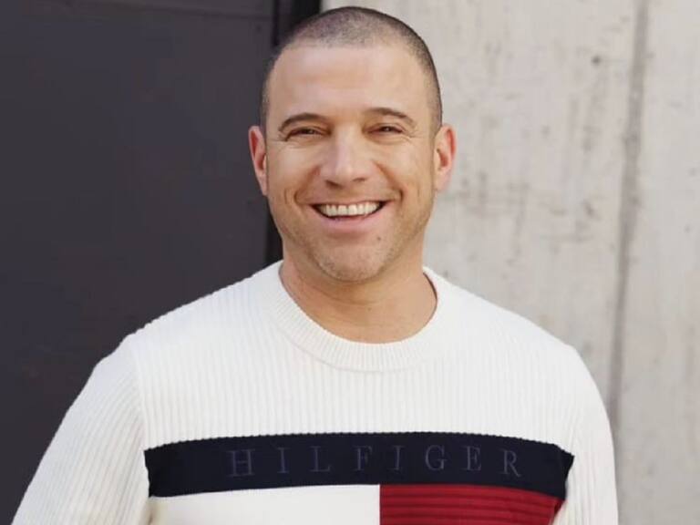 ¡Más enamorado que nunca! Julián Elfenbein homenajeó a su nueva polola y dio nuevos detalles de su romance