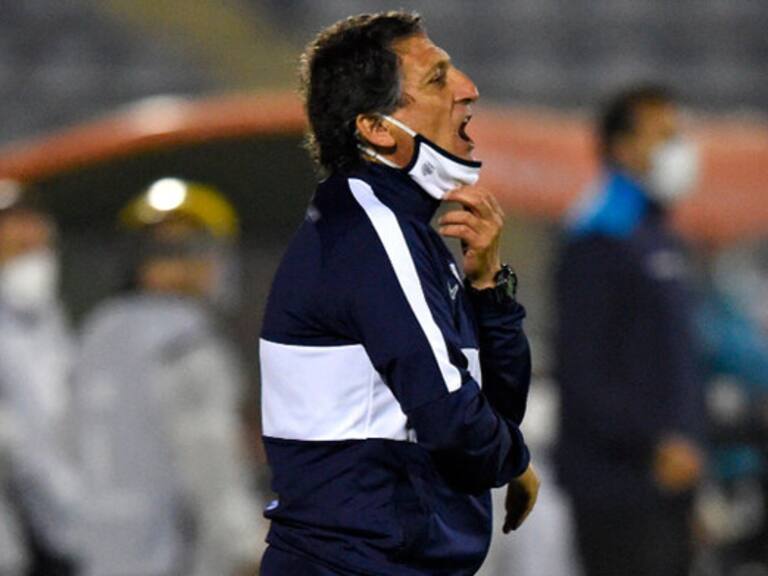 Mario Salas ante la eliminación de Alianza Lima de la Copa Libertadores: «No lo veo como una crisis»