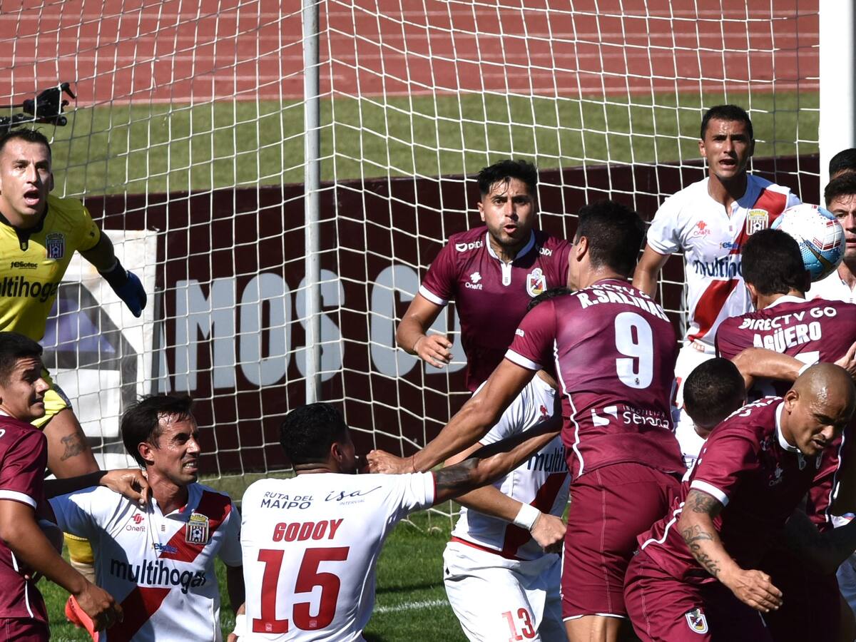 Deportes La Serena consiguió importante triunfo ante Curicó Unido en duelo pendiente