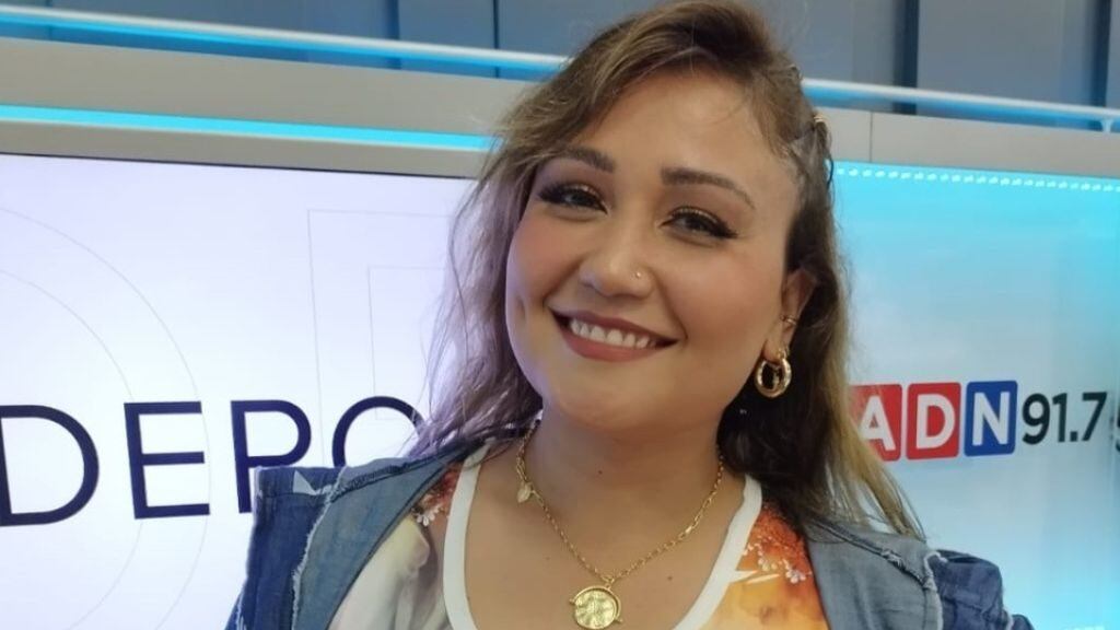 Paula Rivas, la reina de la cumbia chilena y el machismo en la música tropical: "Estamos abriendo esas puertas que no se habían dado antes, y para mí es un orgullo hacerlo"