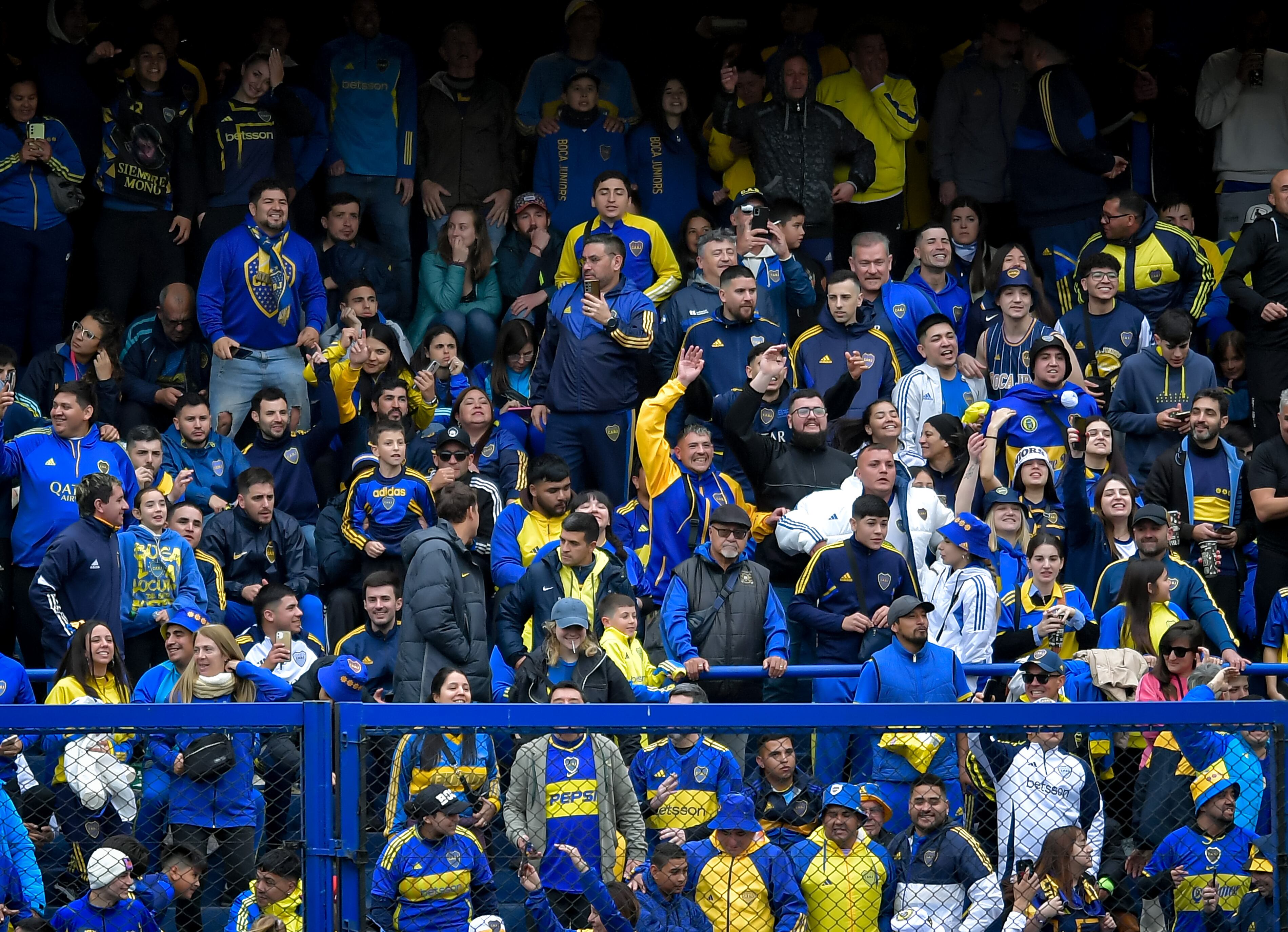 ¿Fanatismo o irresponsabilidad? Hincha de Boca llevó con tan solo tres días de nacido a su hijo a La Bombonera | Getty Images
