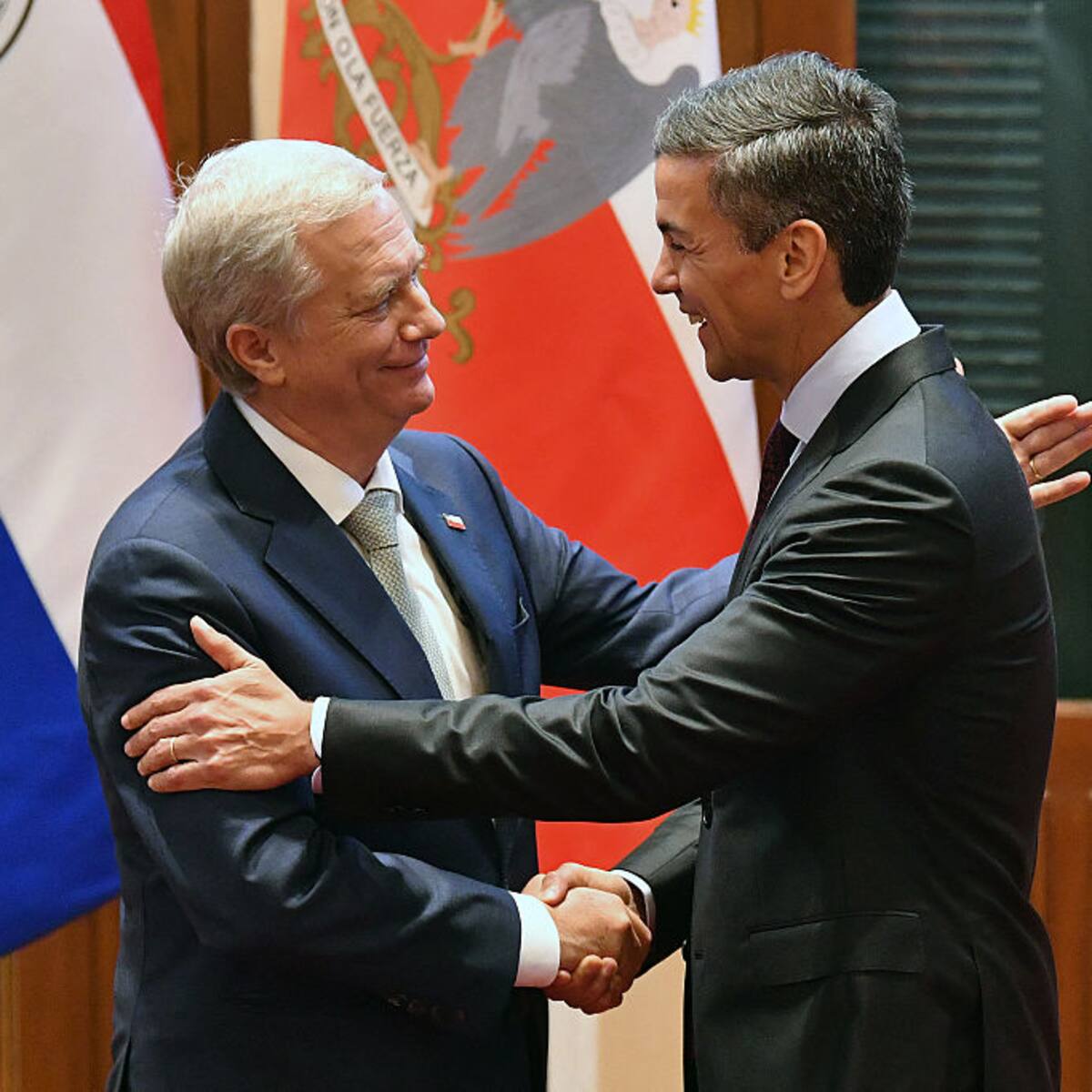 Chile y Paraguay sellan tres acuerdos: el detalle de los pactos sobre evasión tributaria, crimen organizado y trata de personas