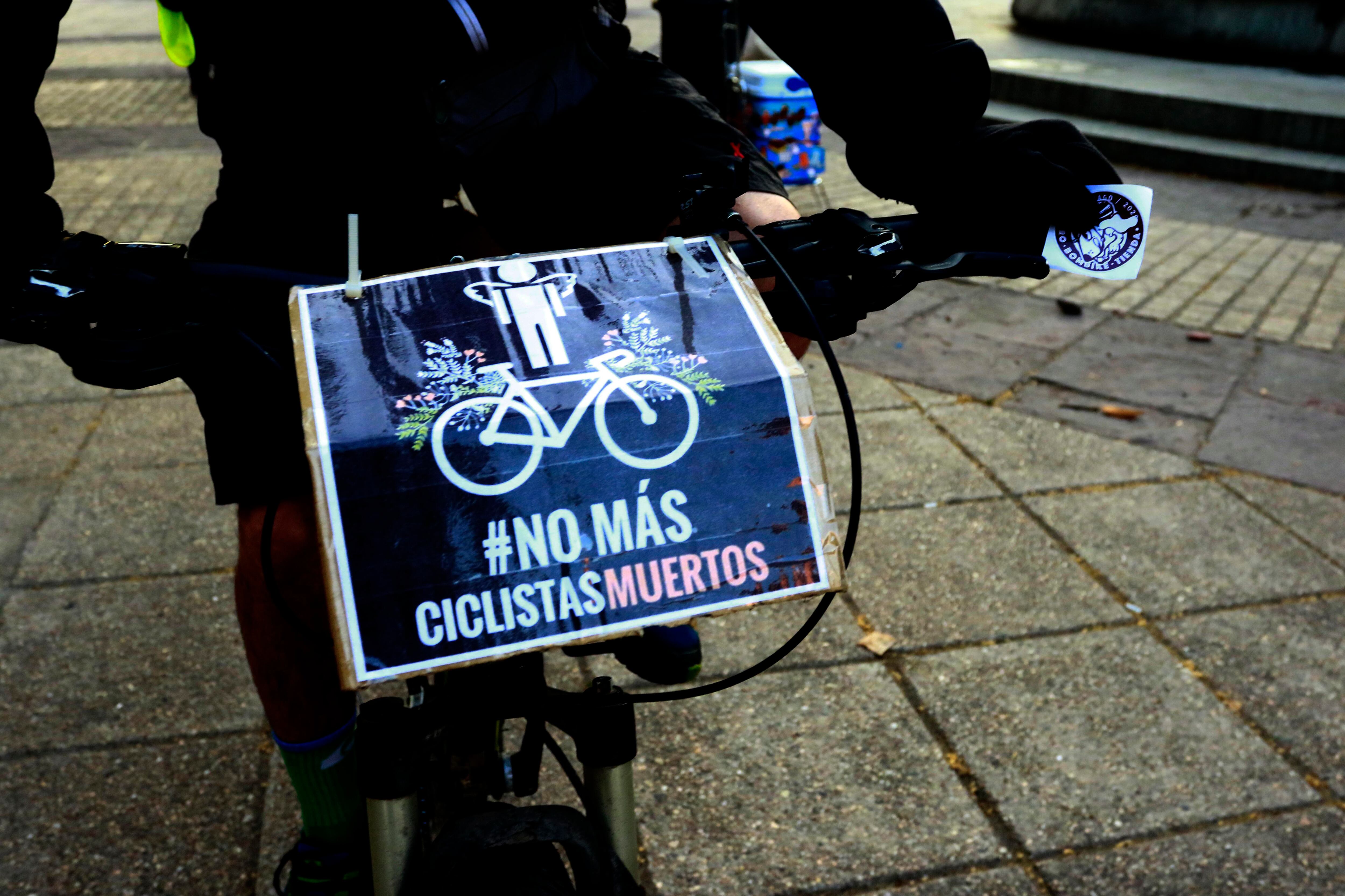Cicletada «No más ciclistas muertos”. Foto: Agencia Uno
