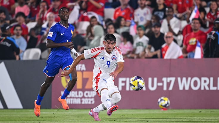 Francia saca a relucir su juego en balón detenido para amargar el debut de Chile en el Mundial Sub 17