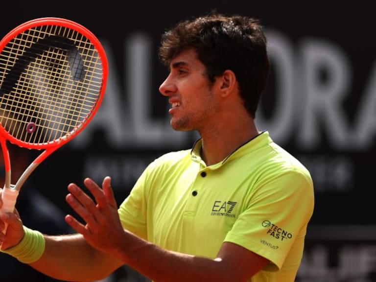 Cristian Garin espera rival en Roma tras baja de Carlos Alcaraz