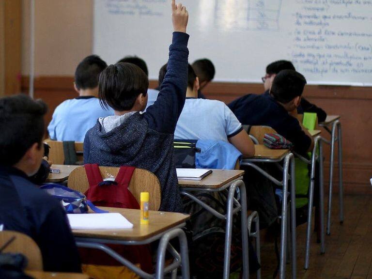 Exrector del INBA por baja de matrículas en liceos emblemáticos: «Tiene que ver con voluntades, esto es volver a la educación pública a su centro»