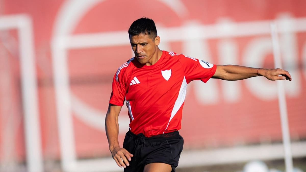 “Enfrenté a Alexis Sánchez muchas veces; lo sufrí como rival y ahora es un alivio tenerlo de compañero”
