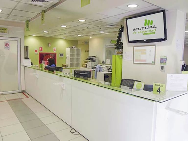 Cuando el diagnóstico falla y el sistema no responde: Corte Suprema condena a la Mutual de Seguridad a pagar $120 millones