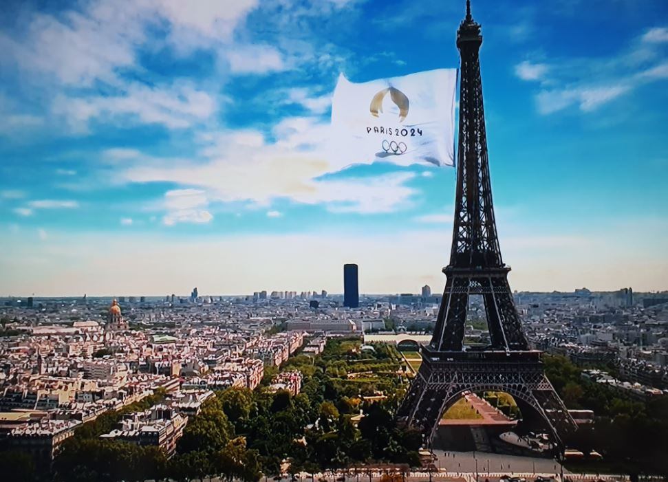 París 2024 hizo su espectacular presentación desde la Torre Eiffel