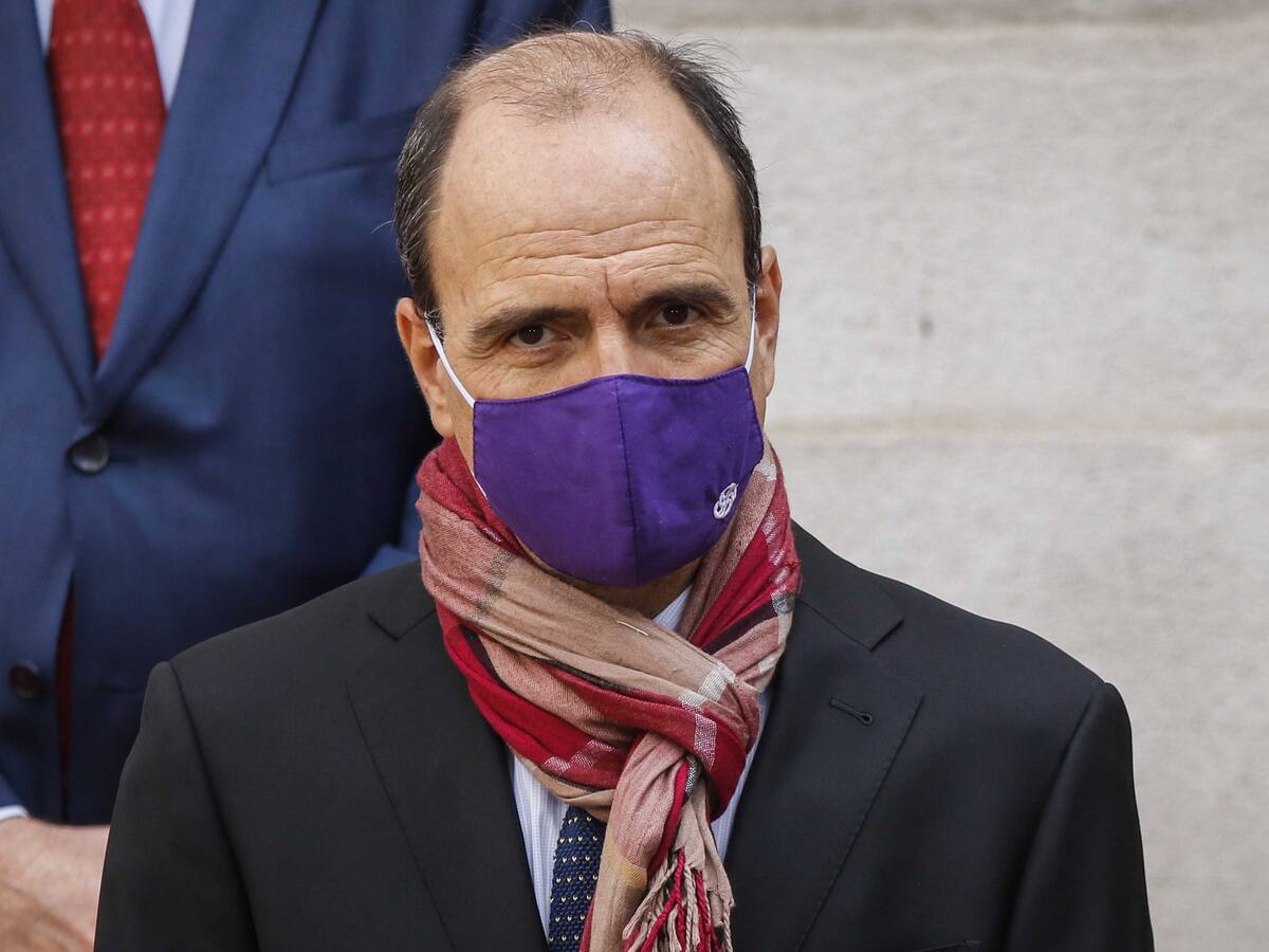 Ministro Monckeberg: «El Presidente va a hablar en un rato más y, seguramente, porque lo sabemos, van a ser respuestas que son contundentes»