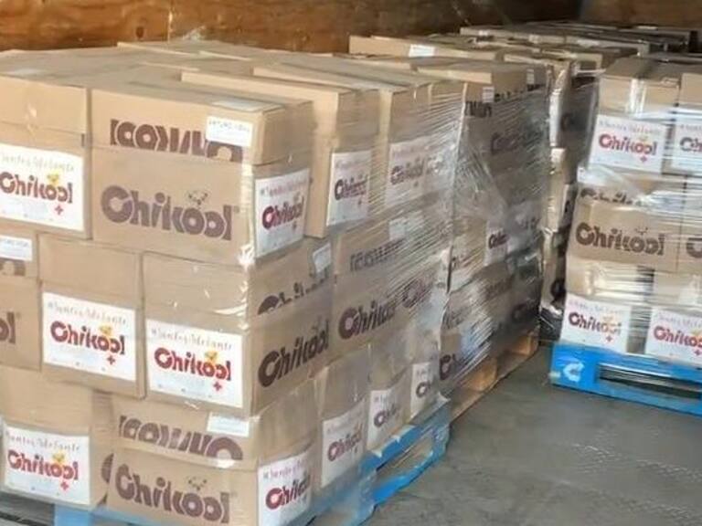 No se olvida: Arturo Vidal hizo llegar cajas solidarias a vecinos de San Joaquín