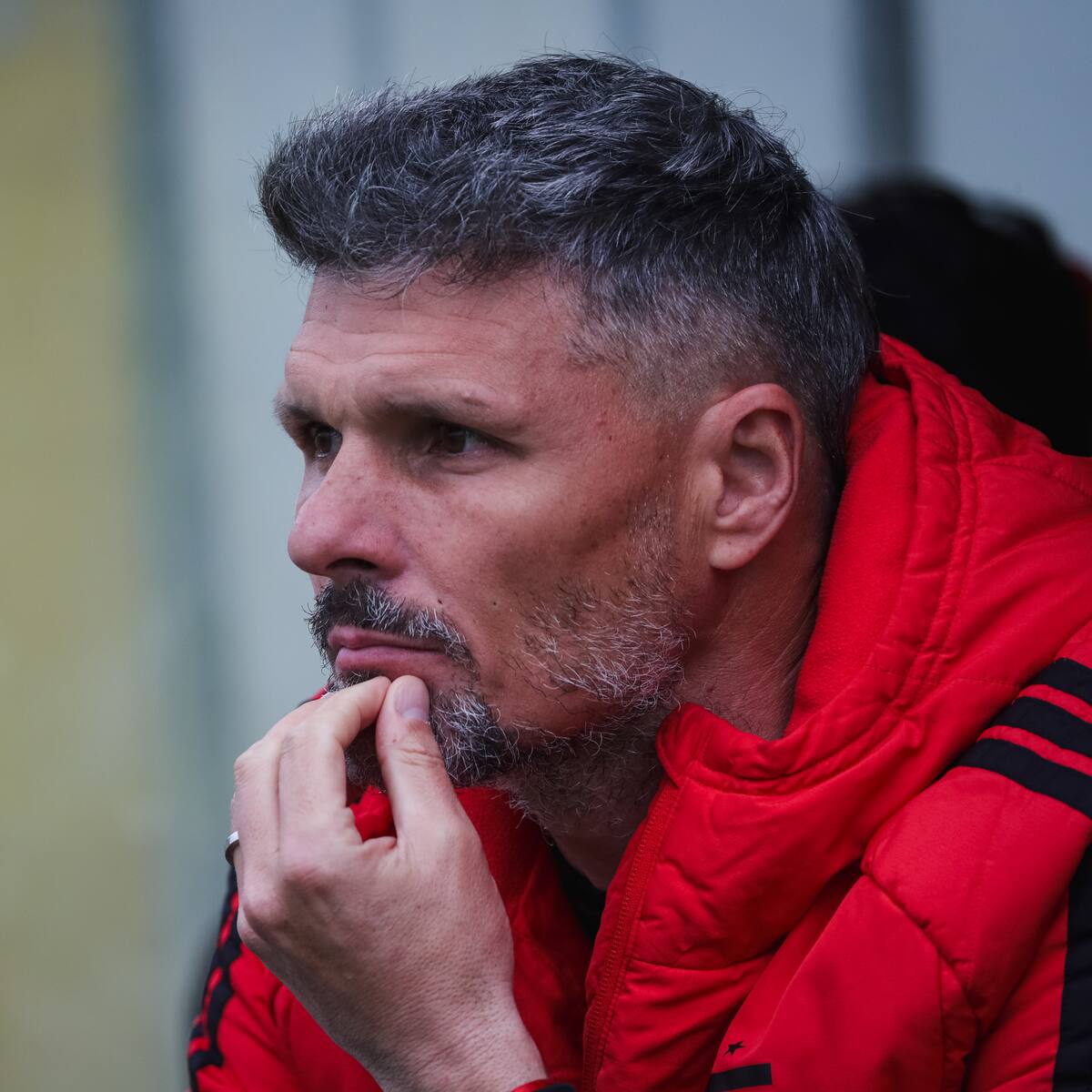 Fernando Ortiz espera por una “sorpresa” de último minuto en el mercado y juega al misterio con un eventual debut de Vozinha