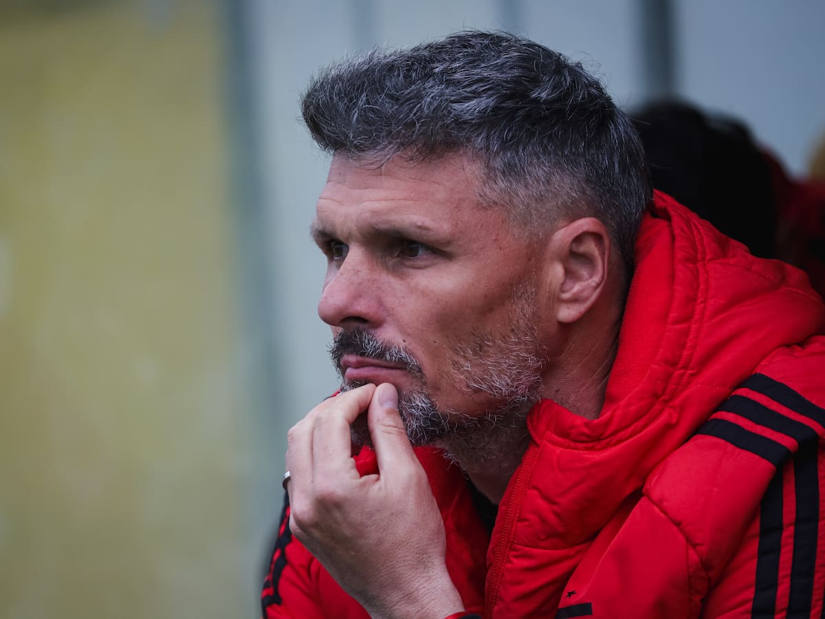 Fernando Ortiz espera por una “sorpresa” de último minuto en el mercado y juega al misterio con un eventual debut de Vozinha