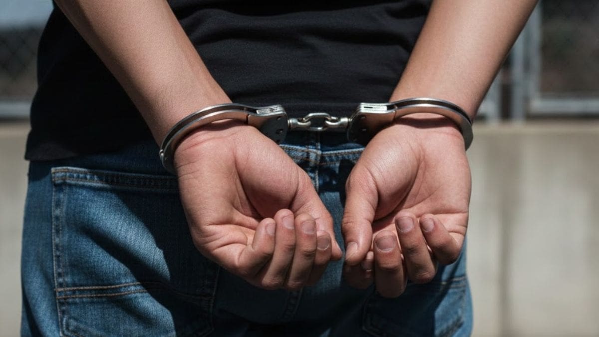 Sujeto atacó a su hermano con un cuchillo y le arrancó un dedo con los dientes en Arica