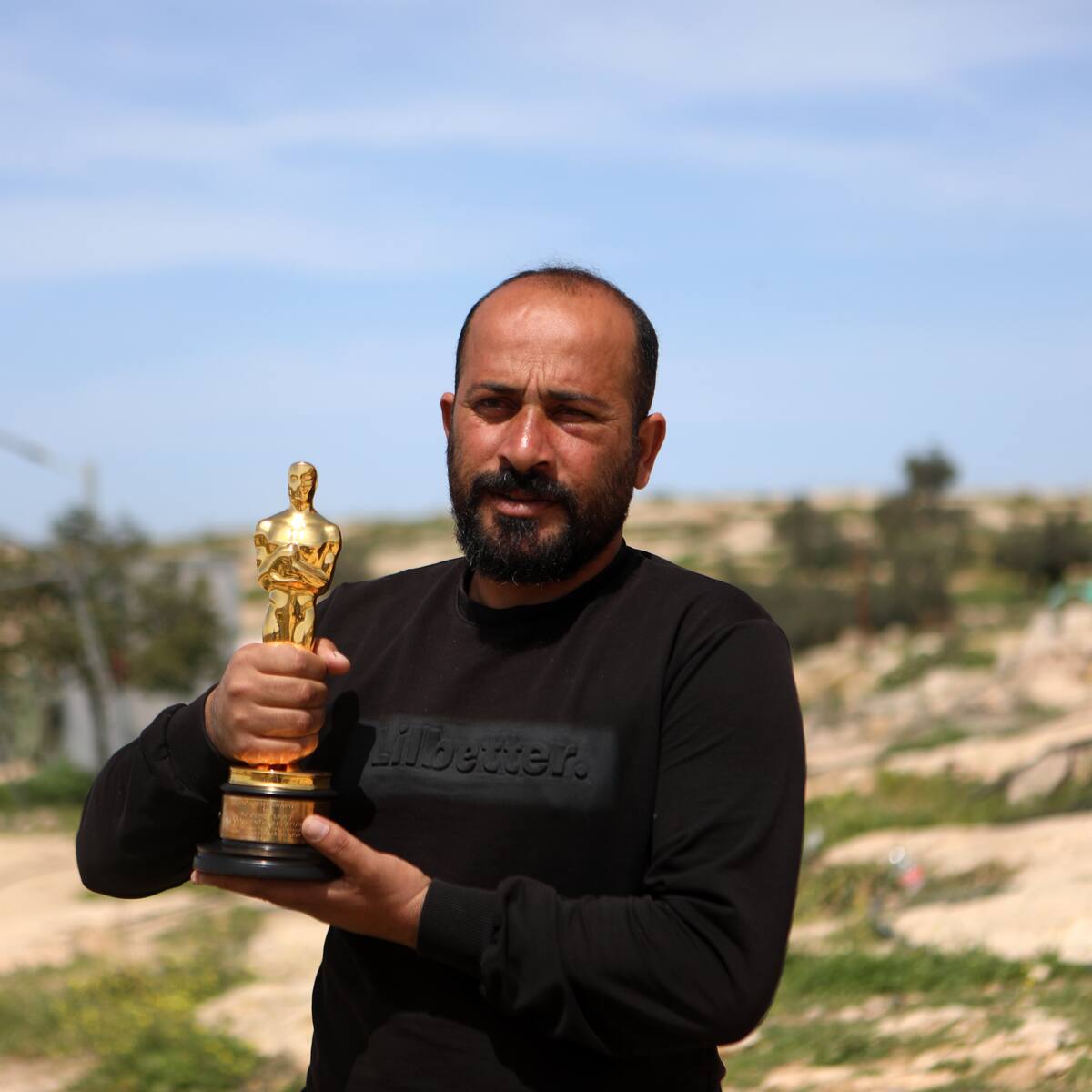 Director palestino ganador de un Oscar acusa violento ataque de colonos y soldados israelíes