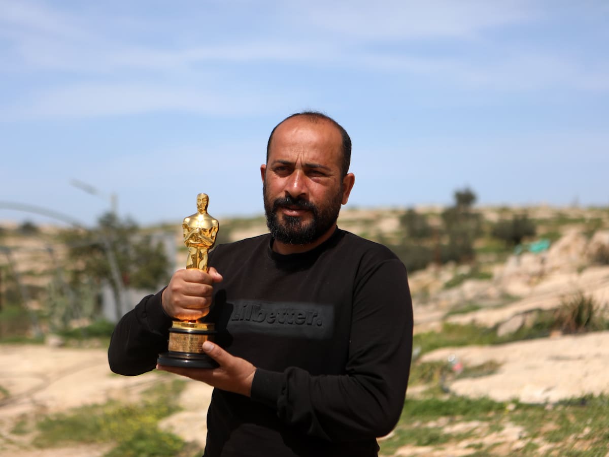 Director palestino ganador de un Oscar acusa violento ataque de colonos y soldados israelíes