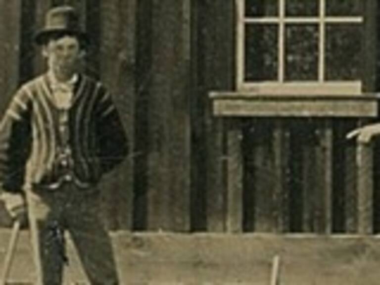 Venden fotografía inédita de Billy El Niño en dos dólares