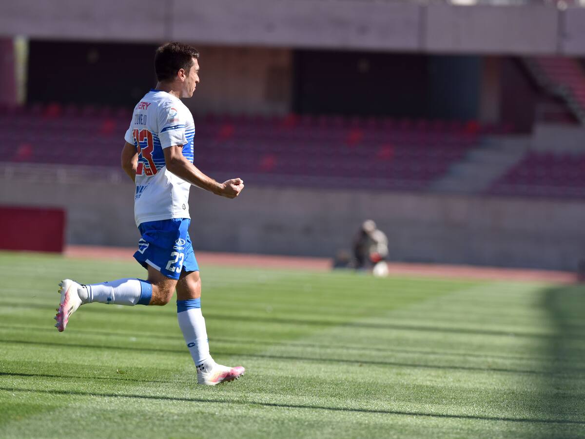 Más punteros que nunca: Universidad Católica volvió a la victoria tras ganarle a Deportes La Serena